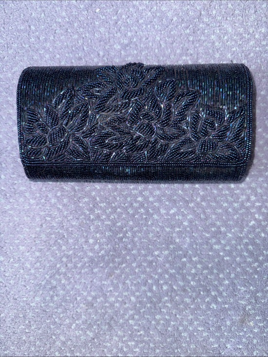 La Regale Handbags - Beaded Floral Pattern Evening Bag - Navy